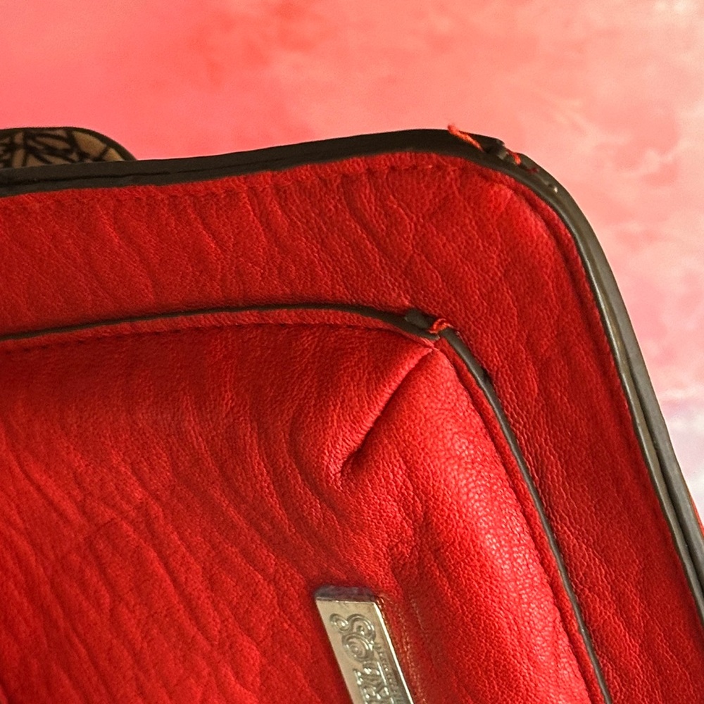 Carlos Santana Bold Red Crossbody Bag with Lion - Picture 13 of 17